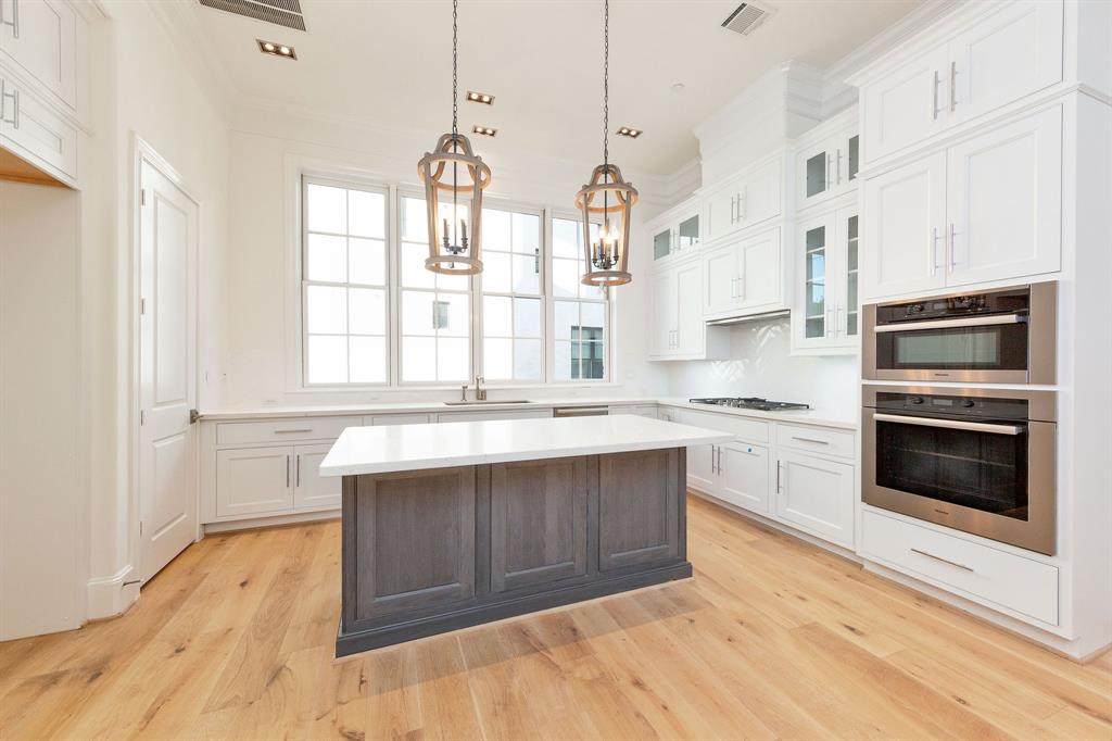 1252 Wood Hollow Drive - Photo 1