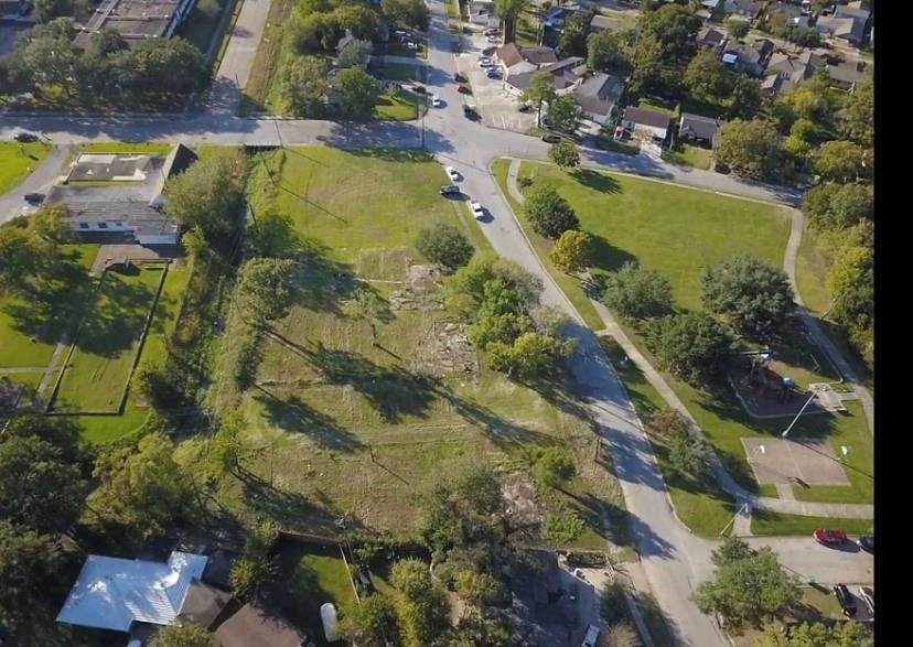 5514 Pershing Street - Photo 1