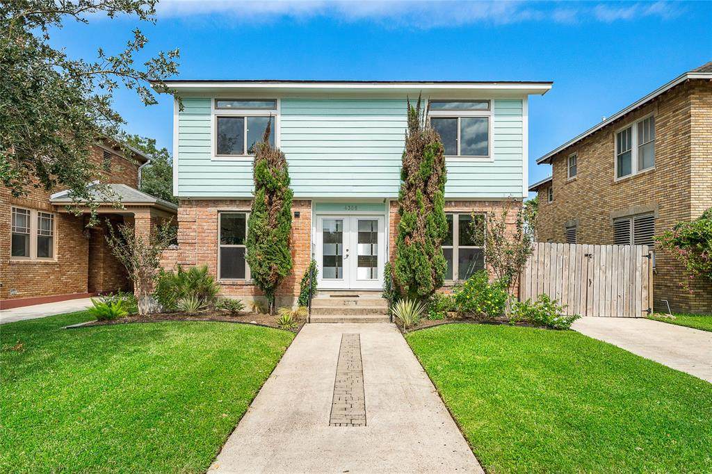 4308 Avenue O - Photo 1