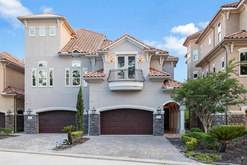 110 La Vie Drive - Photo 1