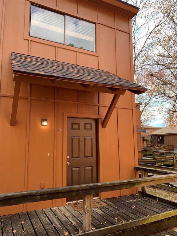 3923 Old Oaks Drive - Photo 1
