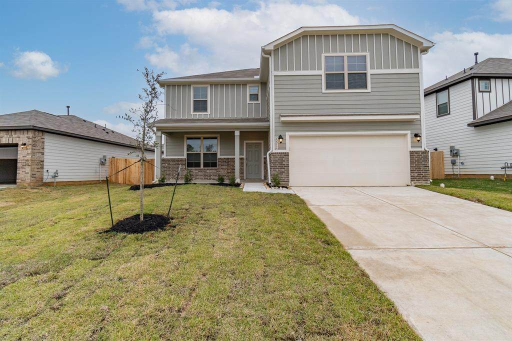 25914 Balsamwood Dr - Photo 1