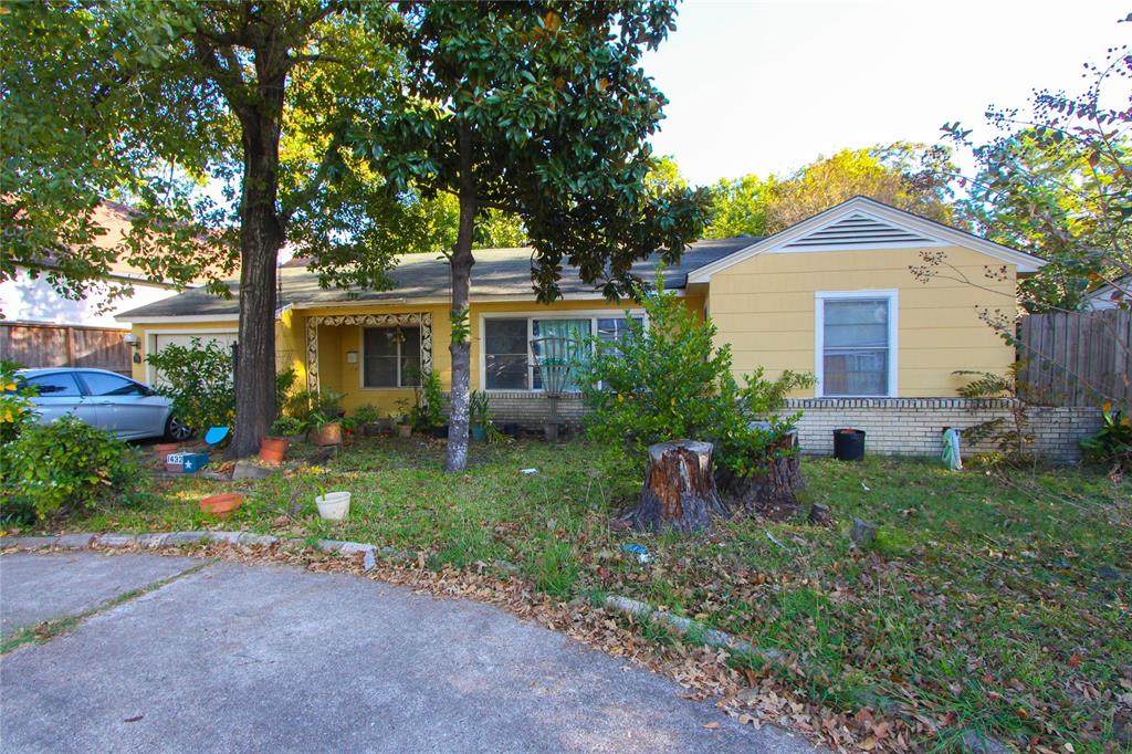 1432 43rd Street - Photo 1