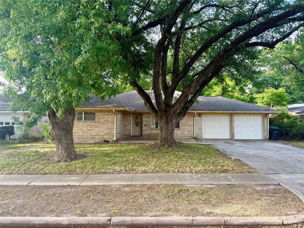 7868 Broadview Drive - Photo 1