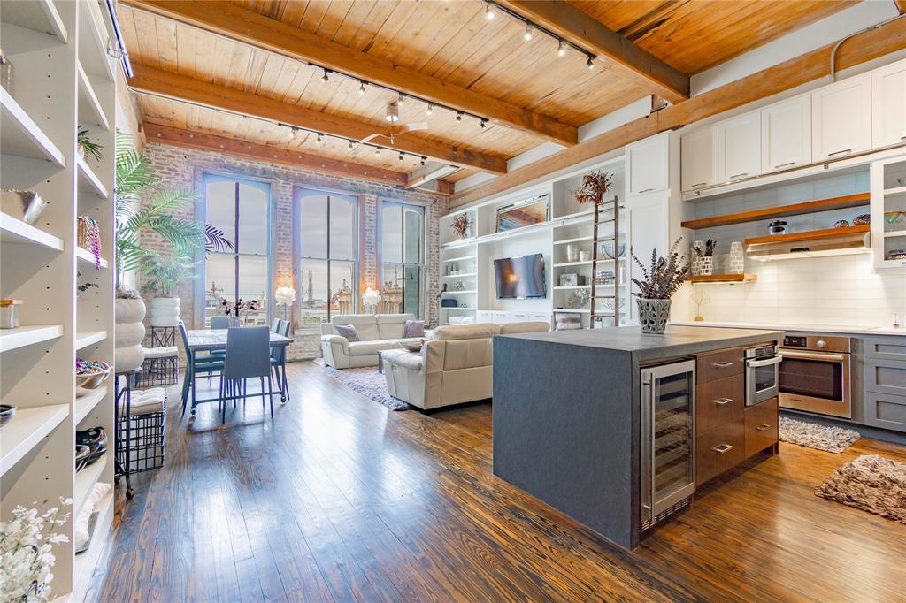 2402 Mechanic Street - Photo 1