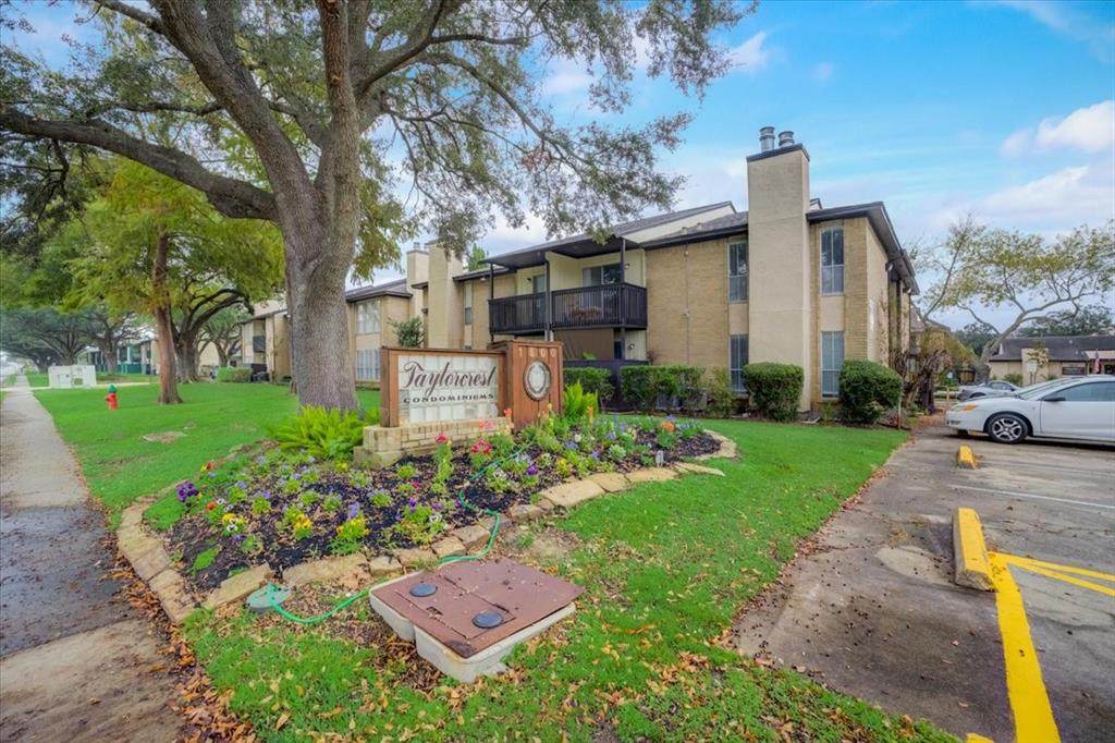 1500 Bay Area Boulevard Boulevard - Photo 1