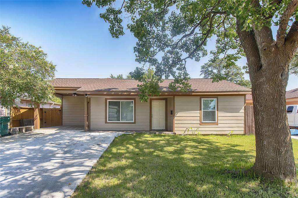 1402 Tupelo Avenue - Photo 1