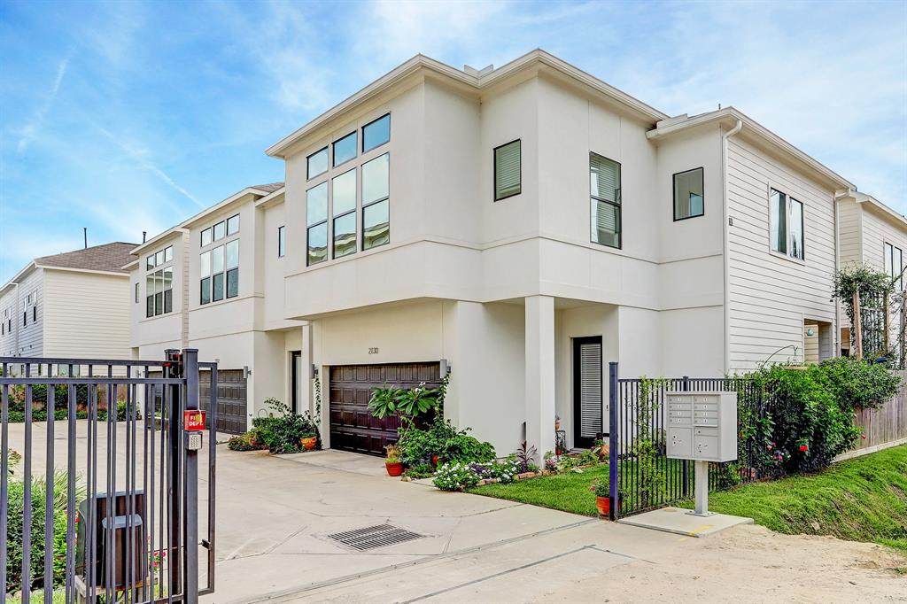 2130 Naomi Street - Photo 1