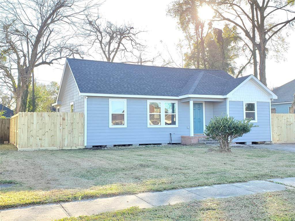 4514 Willowbrook Boulevard - Photo 1