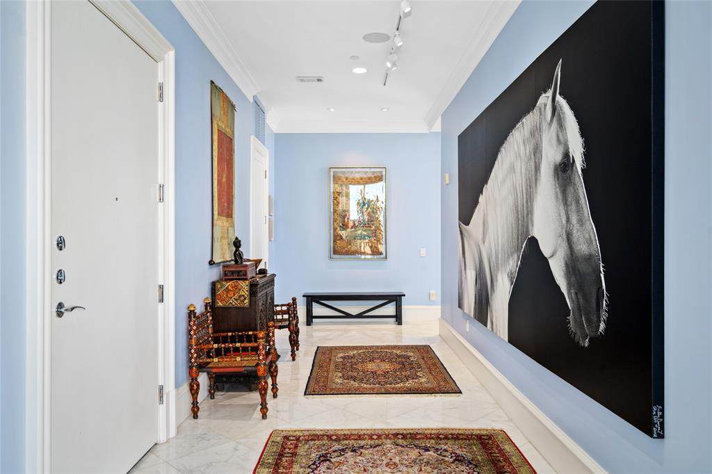 2727 Kirby Drive - Photo 1