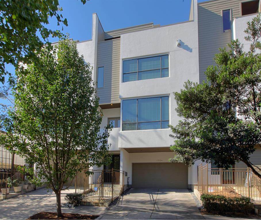 1504 Hazel Street - Photo 1