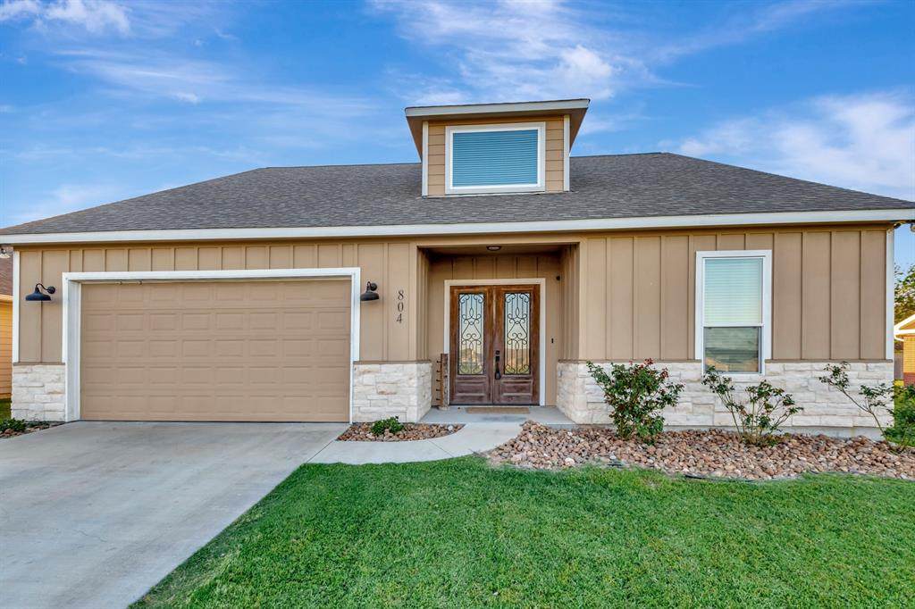 804 Catclaw Lane - Photo 1