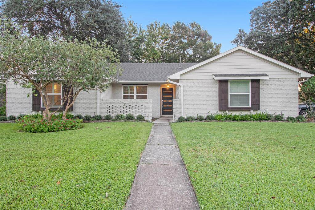 10735 Braewick Drive - Photo 1