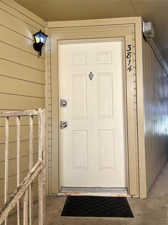 11201 Lynbrook Drive - Photo 1