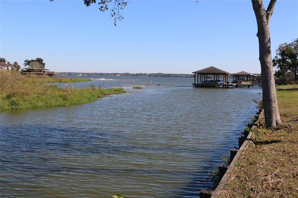 18821 Aquatic Drive - Photo 1