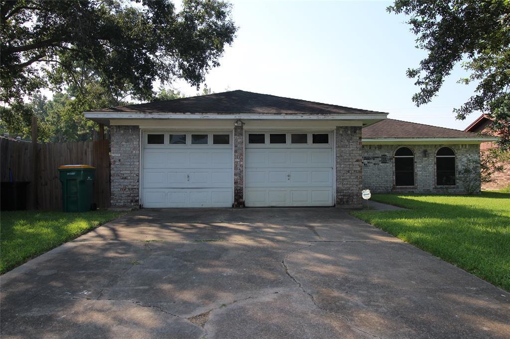 4209 Queenswood Street - Photo 1