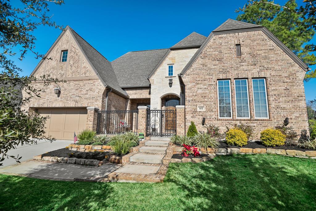 102 Carnoustie Court - Photo 1