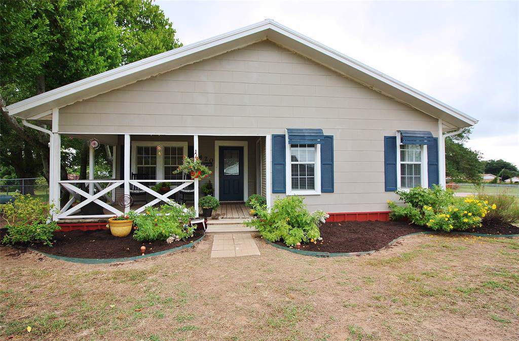 420 Price Street - Photo 1