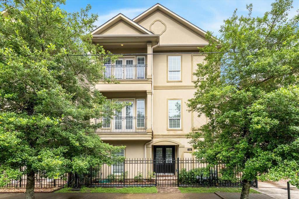 1316 Birdsall Street - Photo 1