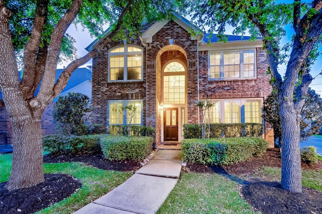 26302 Suffield Glen Lane - Photo 1