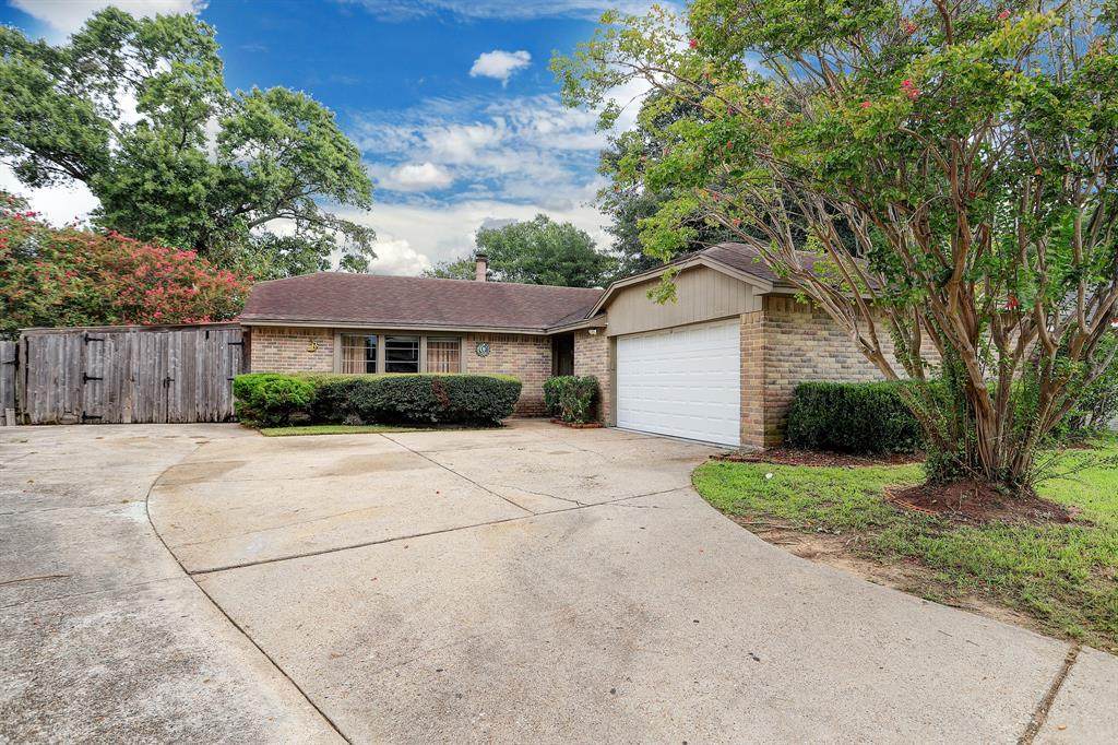 8207 Buckeye Glen Lane - Photo 1
