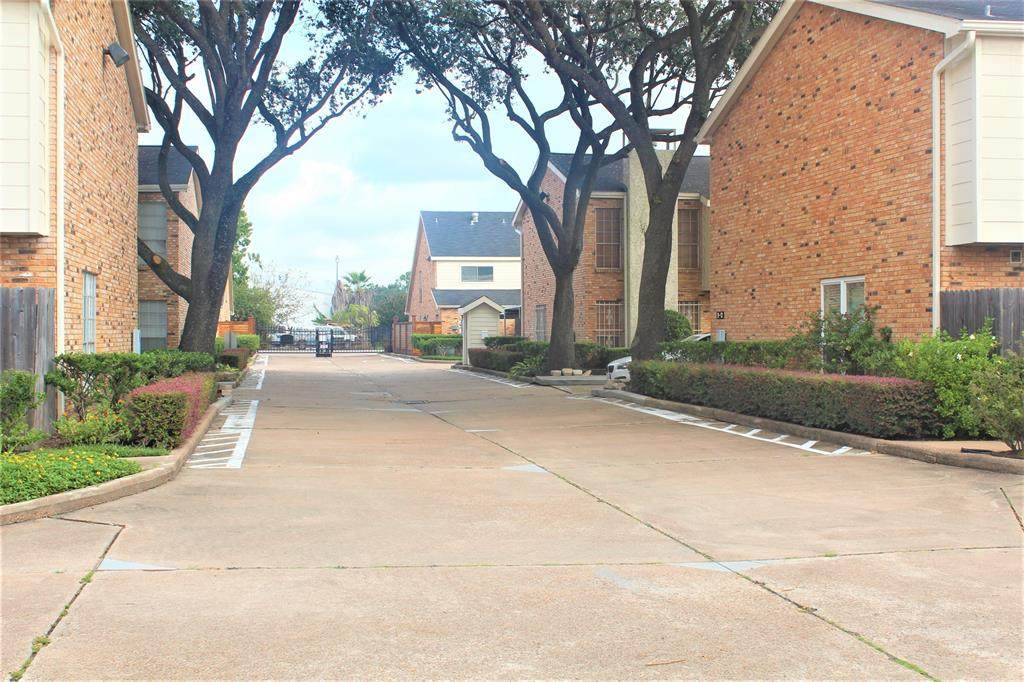 6201 Beverlyhill Street - Photo 1