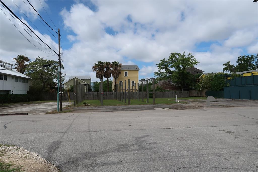 716 Clear Lake Road - Photo 1