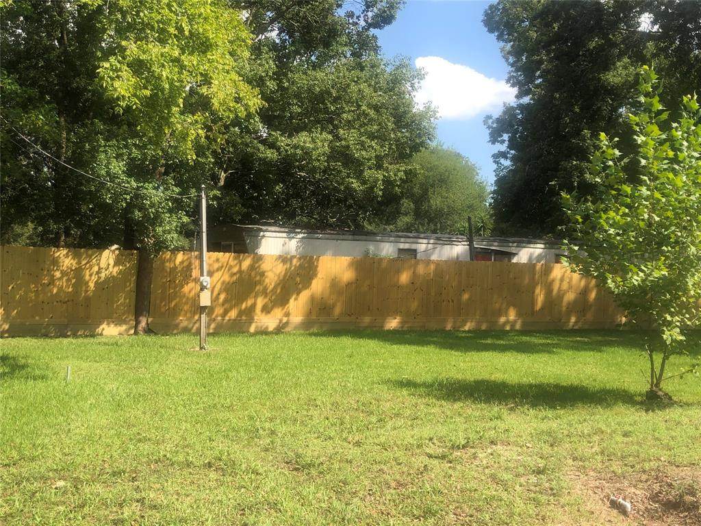 5203 Avenue L - Photo 1