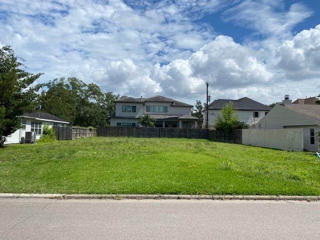 5000 Maple Street - Photo 1