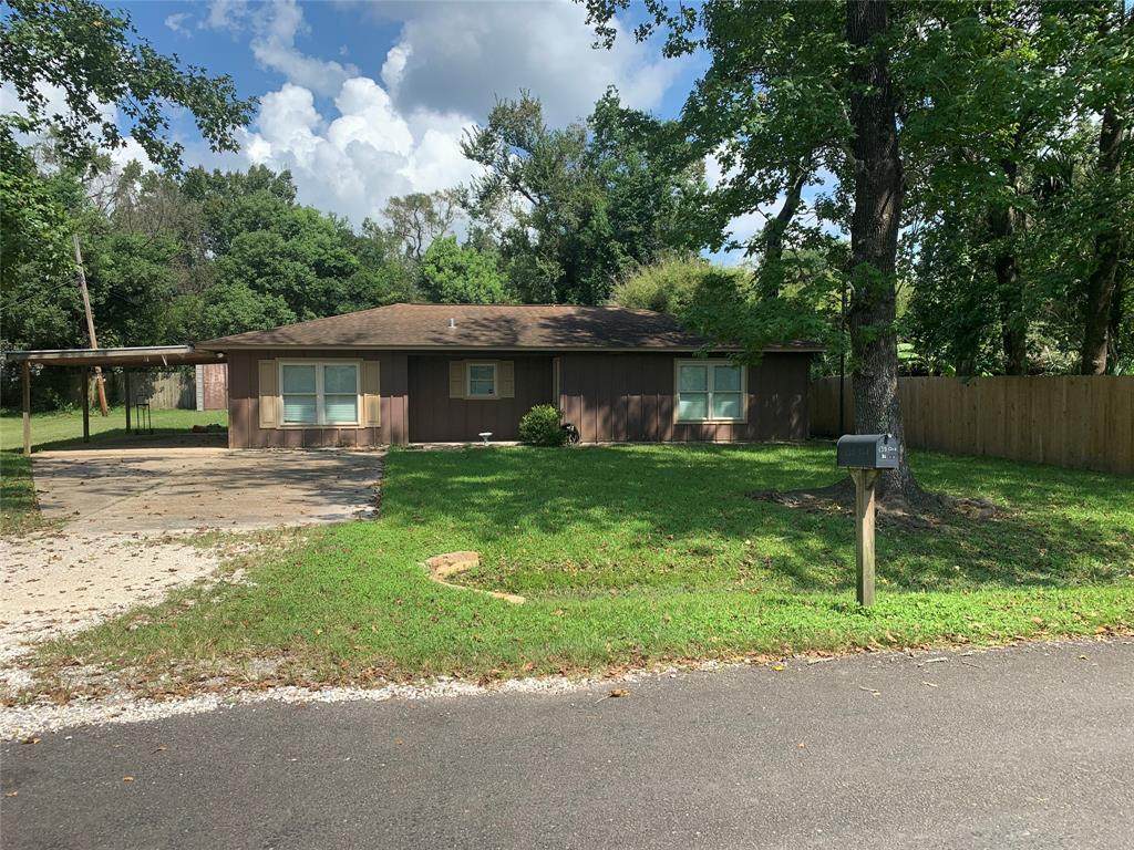 135 Oak Street - Photo 1