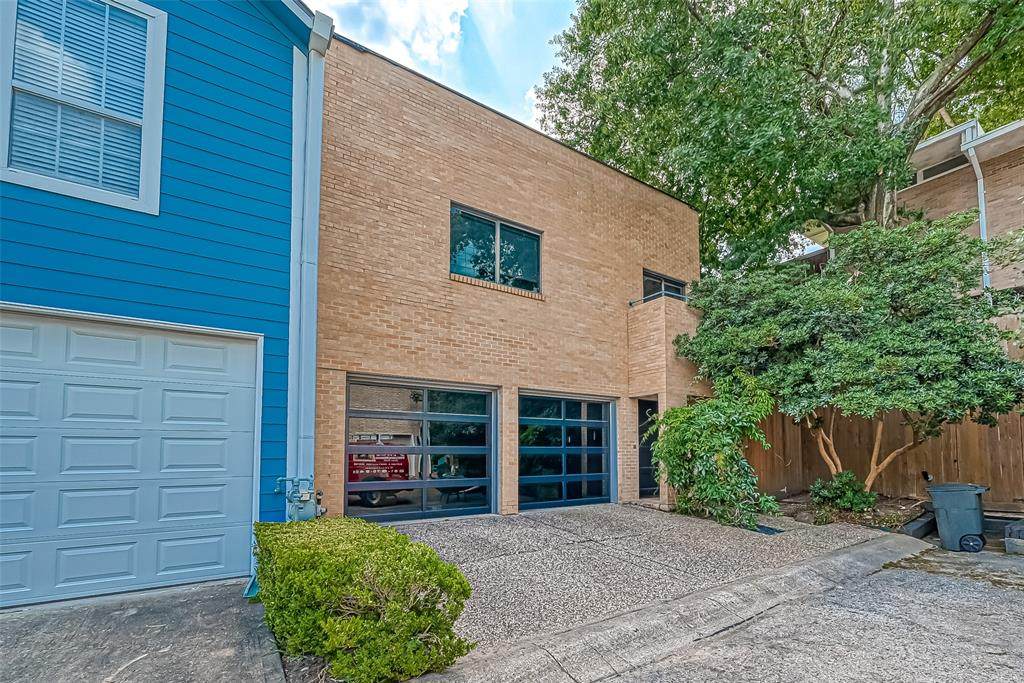516 Post Oak Lane - Photo 1