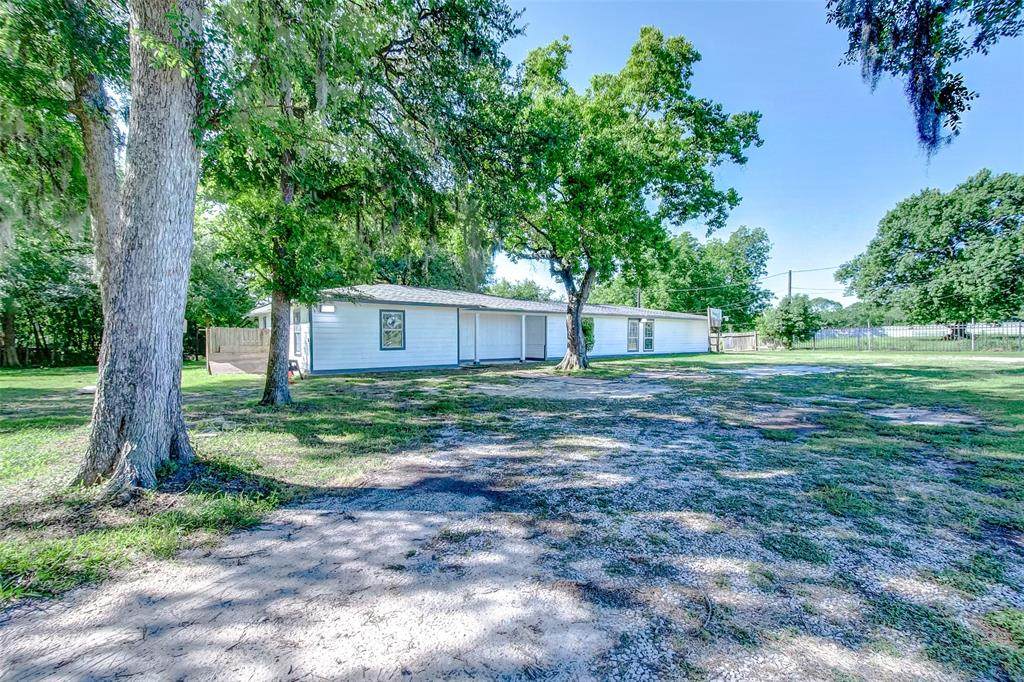 110 Rockleigh Place - Photo 1