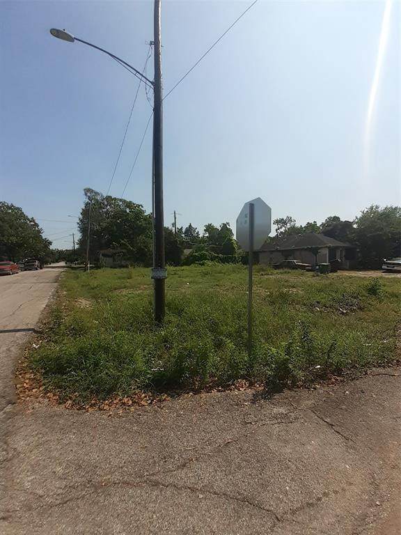 7001 Saint Augustine Street - Photo 1