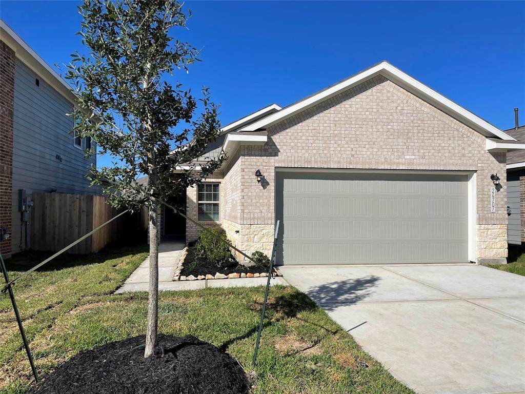 830 Wembley Wood Way - Photo 1