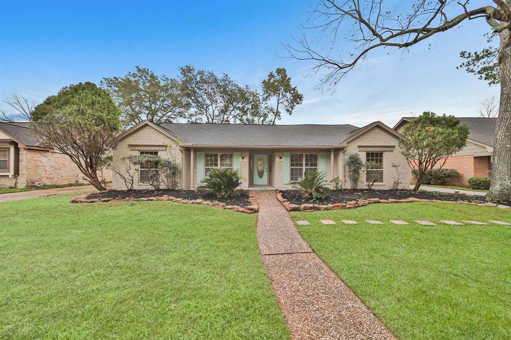 727 Rustyleaf Lane - Photo 1