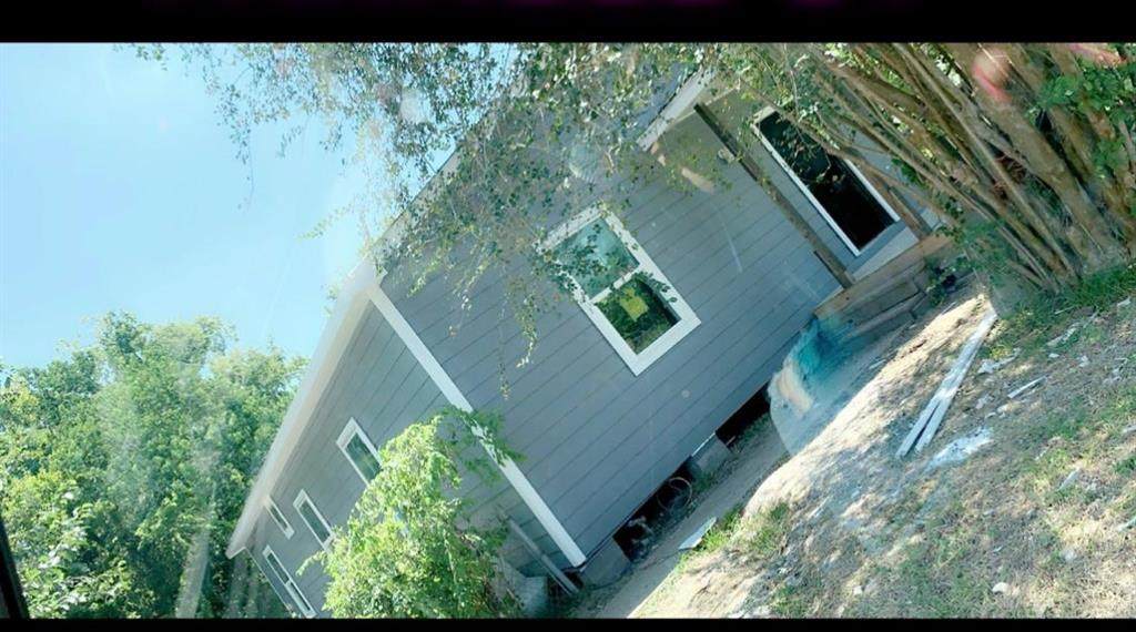 8211 Parnell Street - Photo 1
