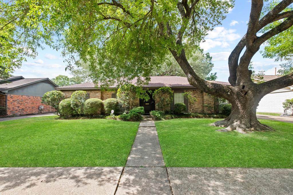 8827 Concho Street - Photo 1