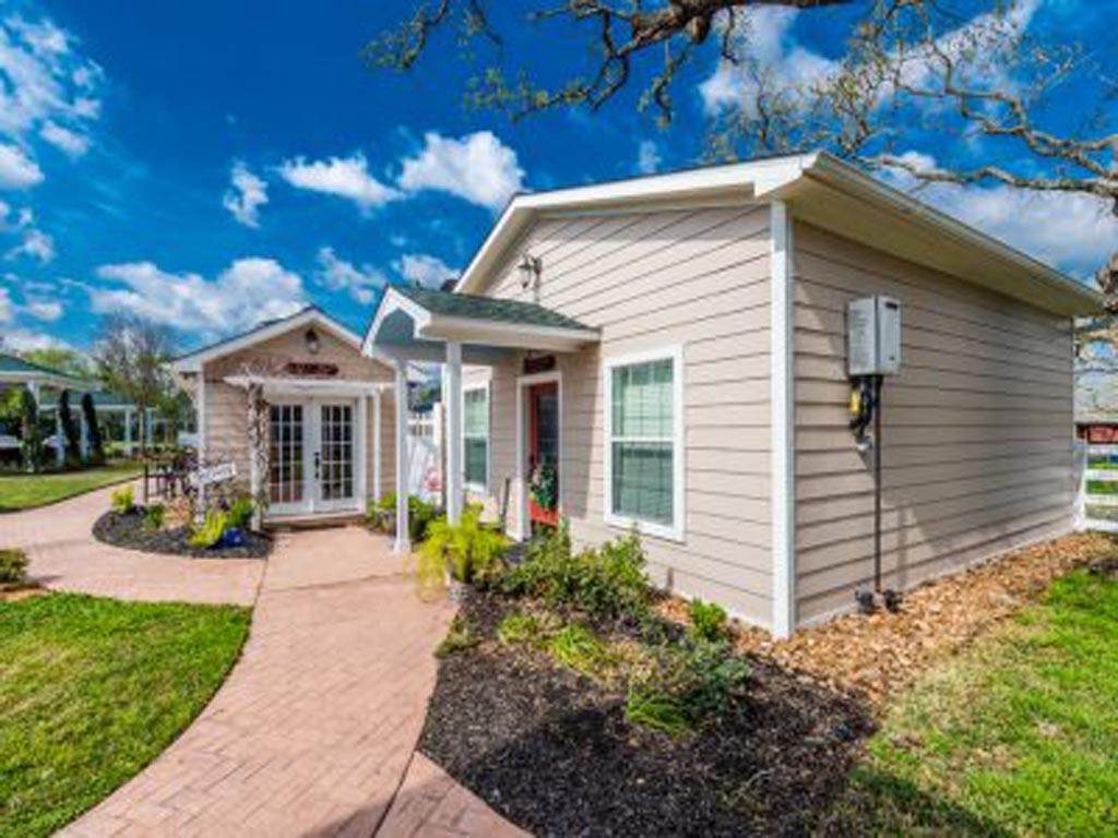 9500 Mayfield Avenue - Photo 1