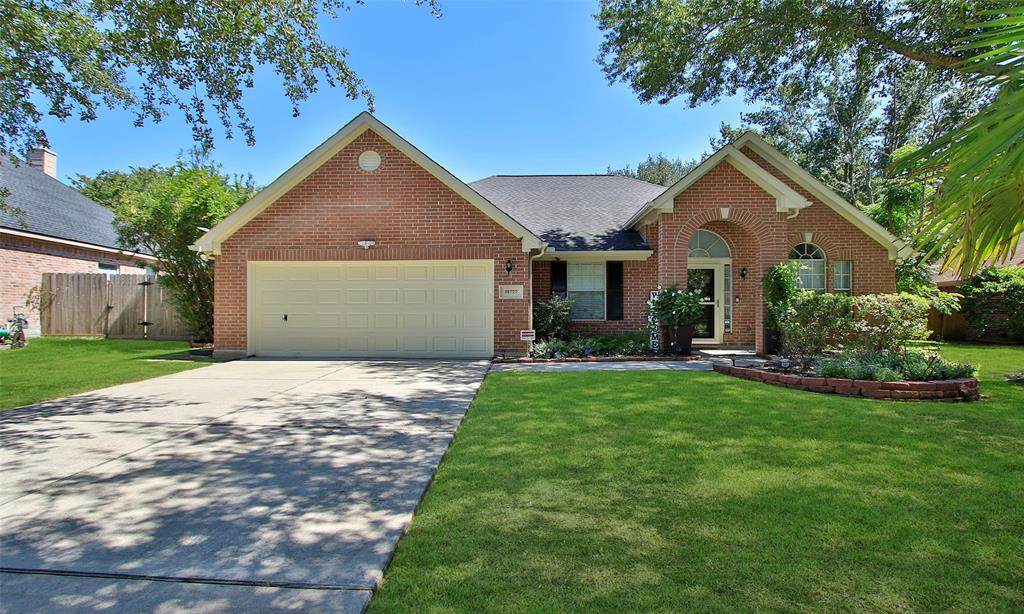 19722 Holly Walk - Photo 1