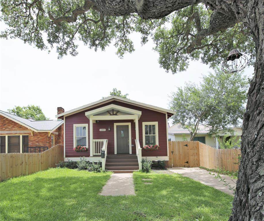 4803 Avenue O 1/2 - Photo 1