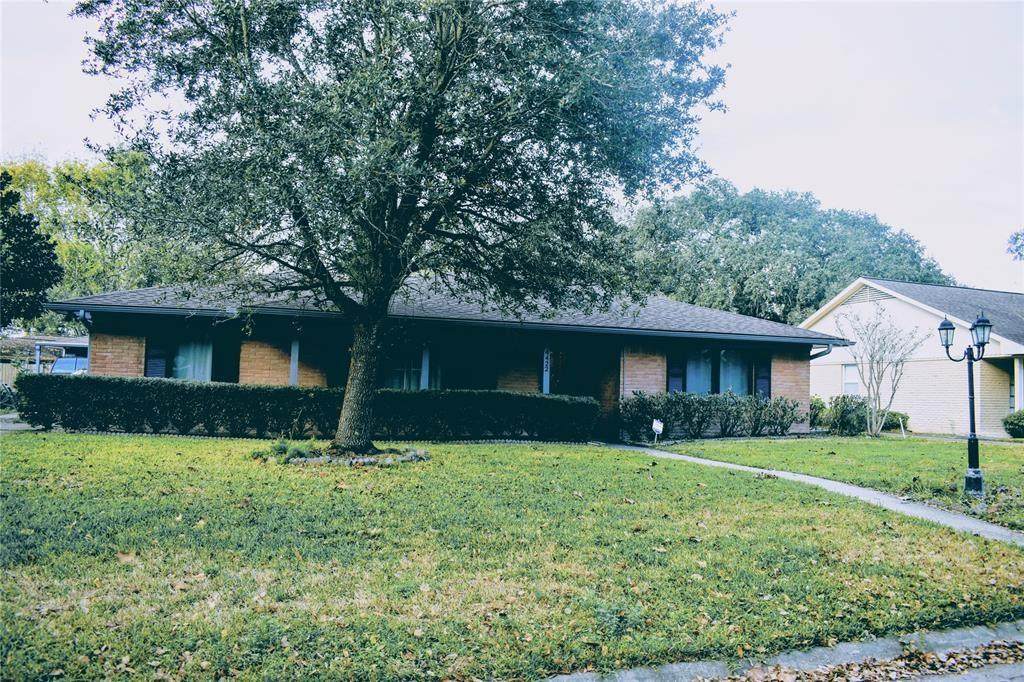 4422 Nenana Drive - Photo 1