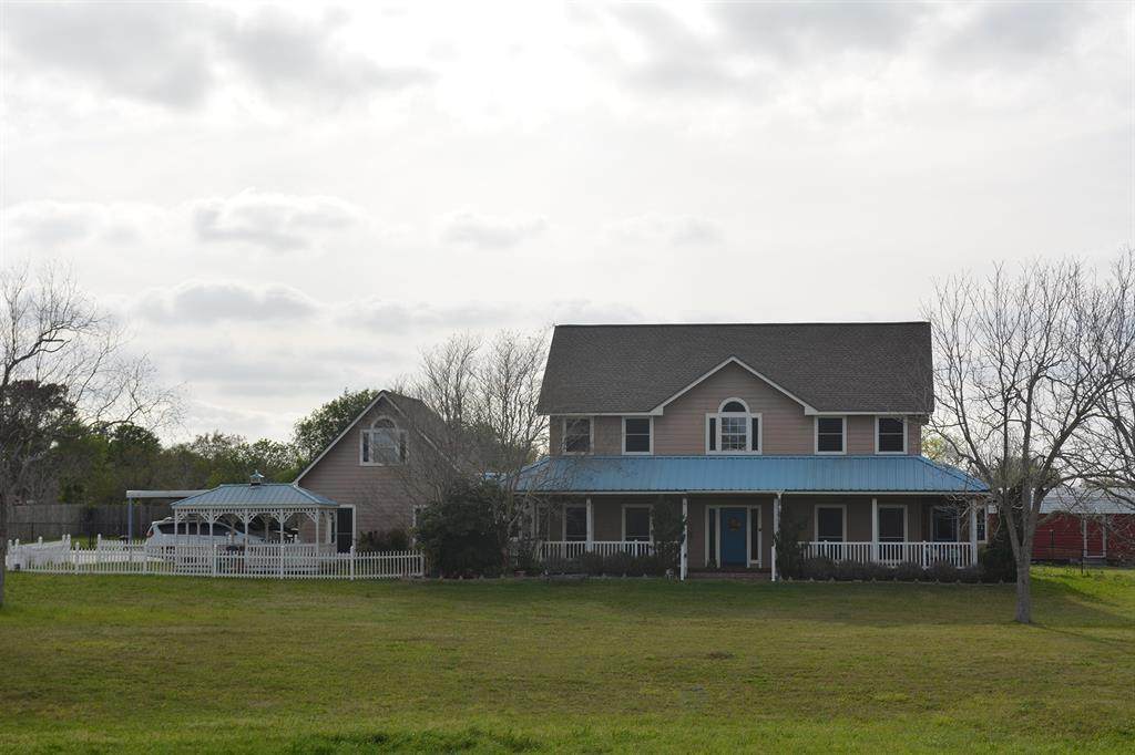 320 Massena Road - Photo 1