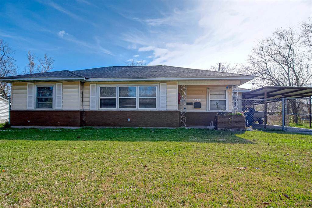 2208 5th Street - Photo 1