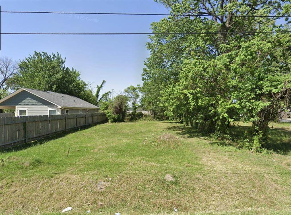 4707 Nichols Street - Photo 1