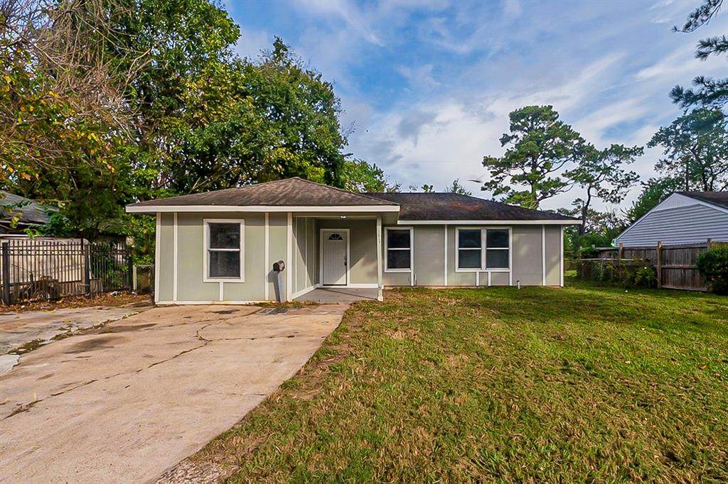 5859 Southurst Street - Photo 1