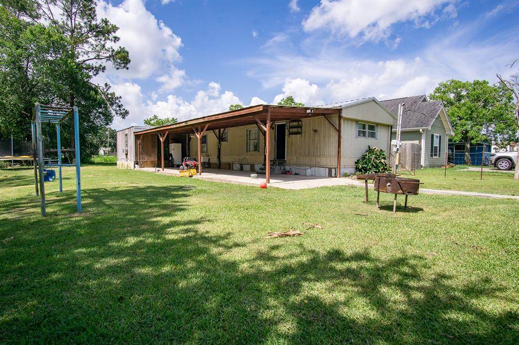 230 Elm Avenue - Photo 1