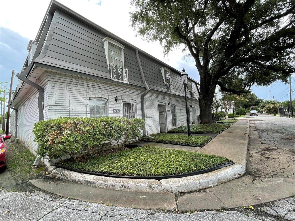 7803 Rue Saint Cyr Street - Photo 1