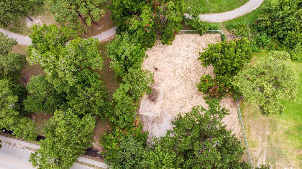 4107 Laura Koppe Rd - Photo 1