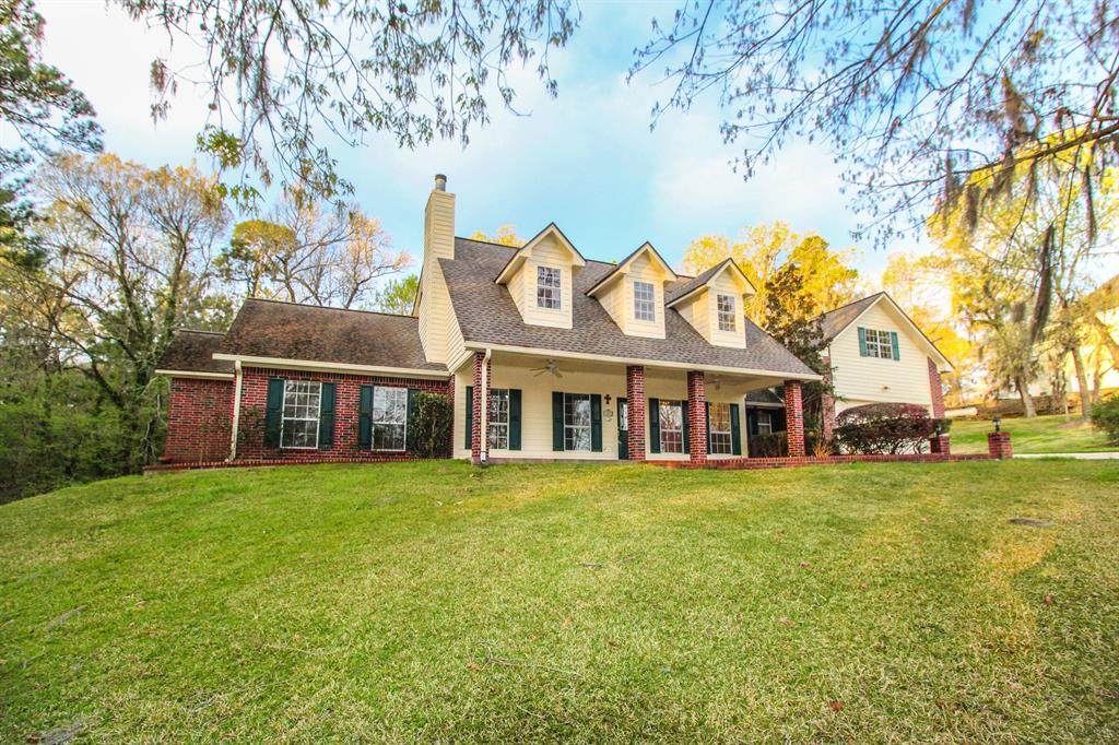 300 Lake Oaks Boulevard - Photo 1