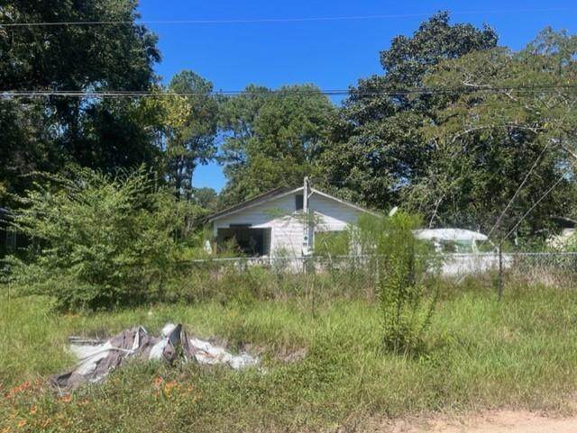 1304 Railroad Avenue - Photo 1
